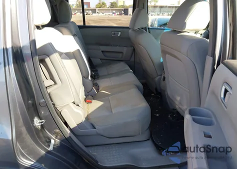 2013 Honda Pilot Lx z USA, uszkodzony, nr VIN 5FNYF3H23DB014071